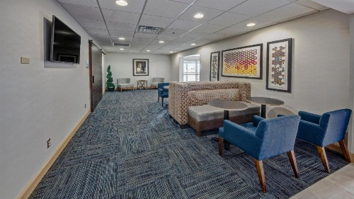 Holiday Inn Express Hotel & Suites London image 12