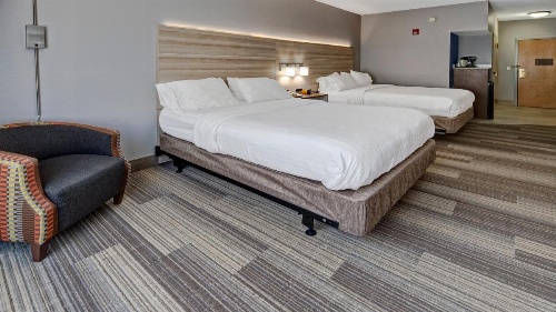 Holiday Inn Express Hotel & Suites London image 29