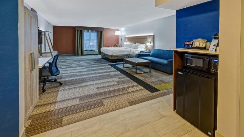 Holiday Inn Express Hotel & Suites London image 30