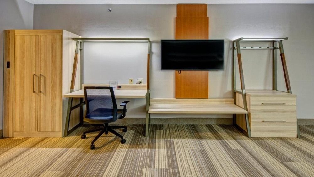 King Room - Mobility Access/Hearing Accessible